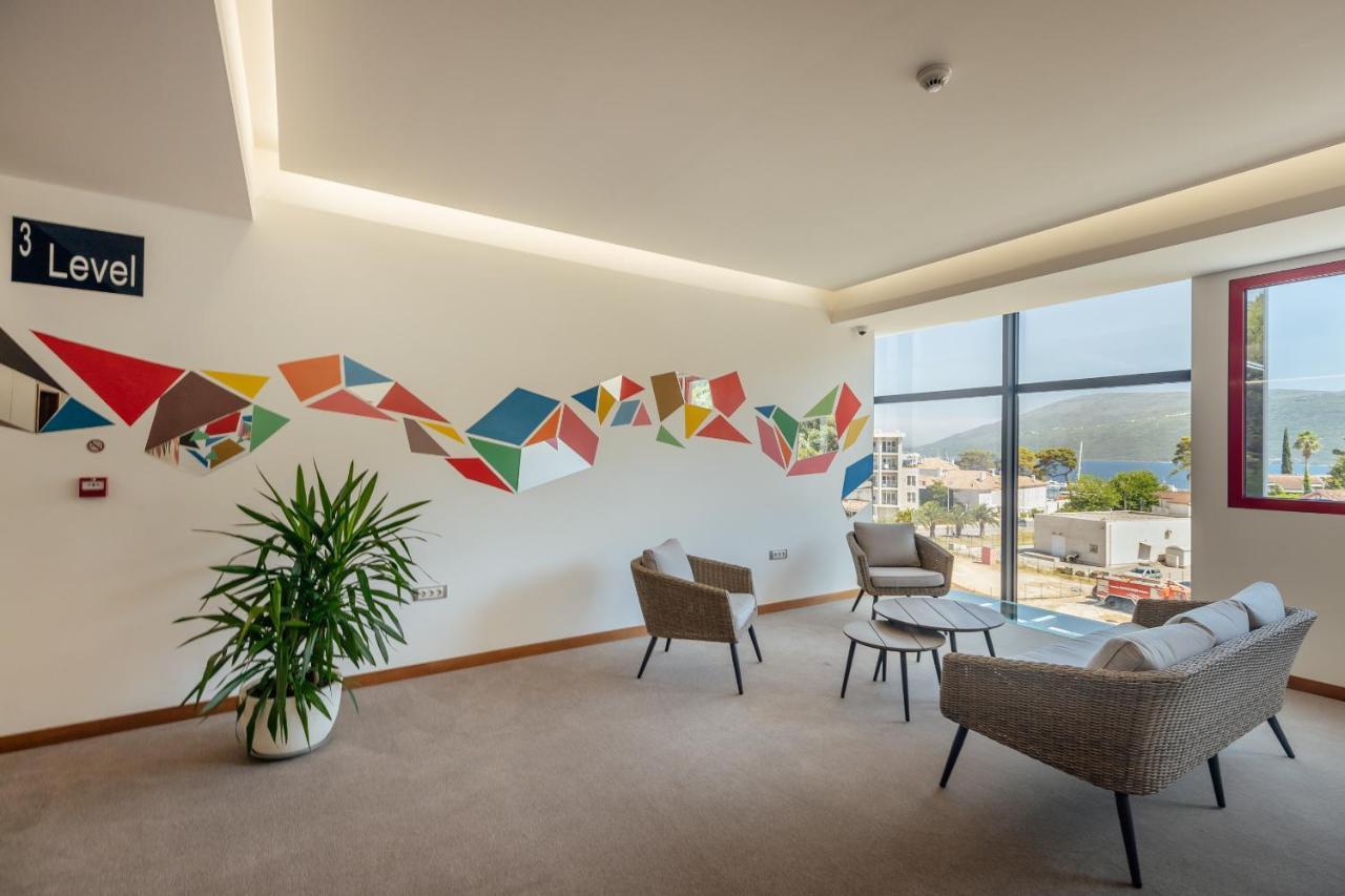 Centar Novi Hotel Herceg Novi Bagian luar foto
