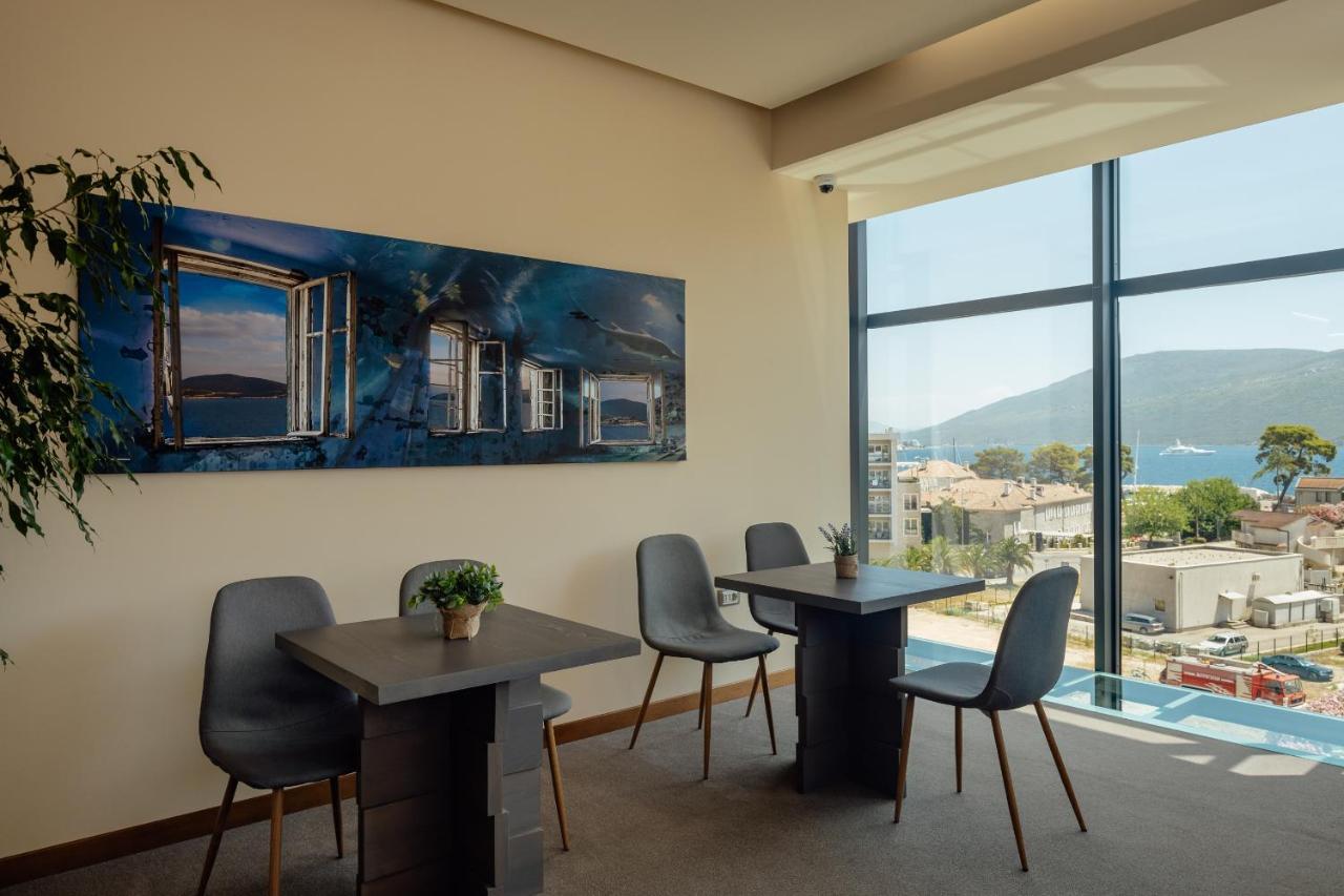 Centar Novi Hotel Herceg Novi Bagian luar foto