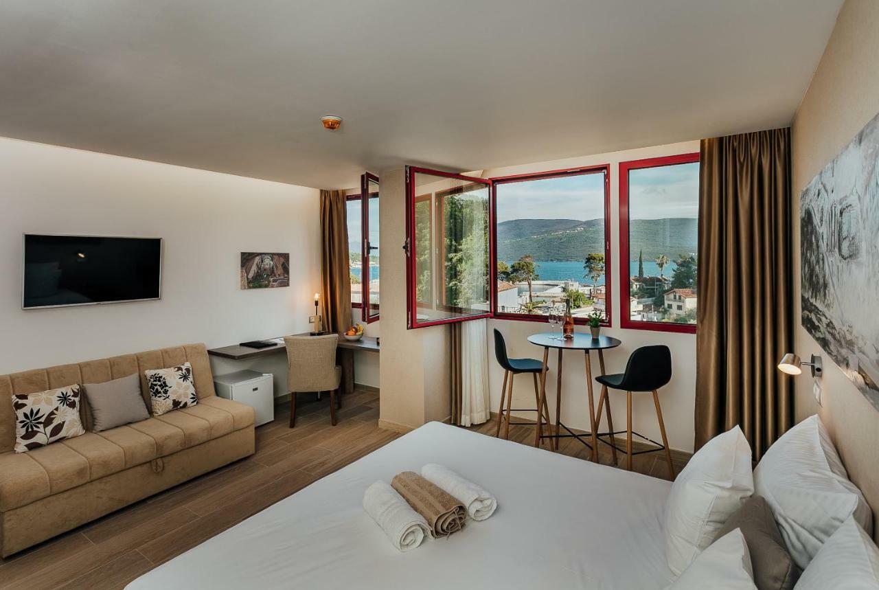 Centar Novi Hotel Herceg Novi Bagian luar foto