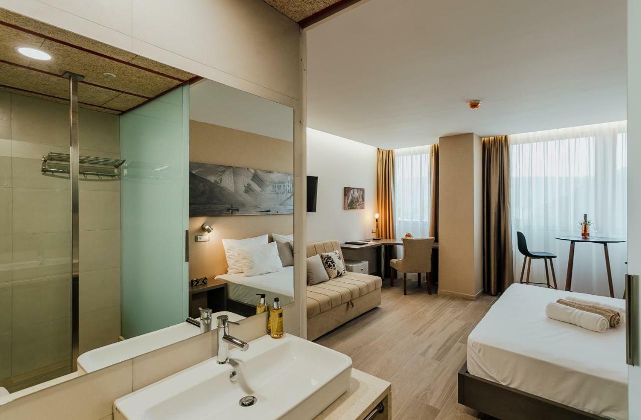 Centar Novi Hotel Herceg Novi Bagian luar foto
