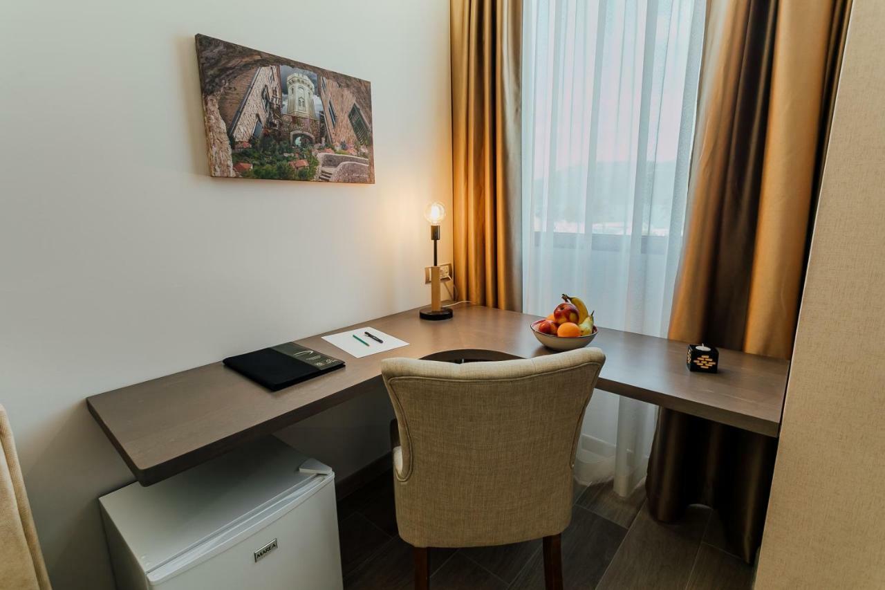 Centar Novi Hotel Herceg Novi Bagian luar foto